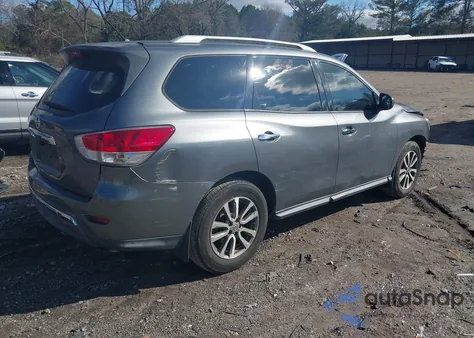 2015 Nissan Pathfinder S z USA, uszkodzony, nr VIN 5N1AR2MN8FC715915